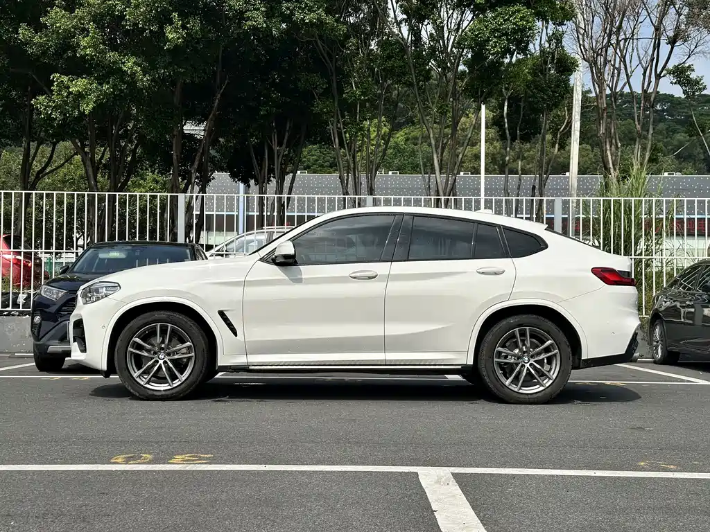 BMW X4 — фото 3