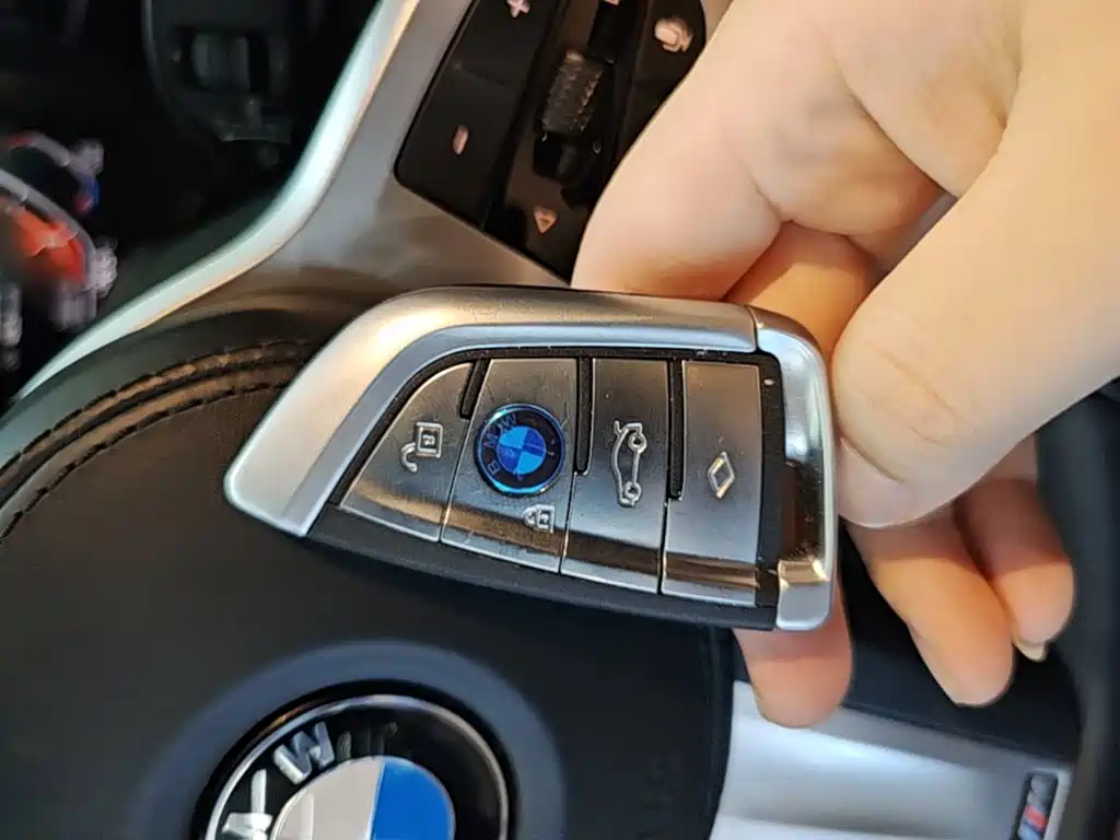 BMW 5 Series — фото 9