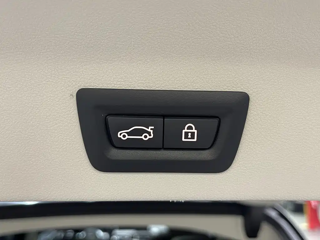 BMW X3 — фото 18