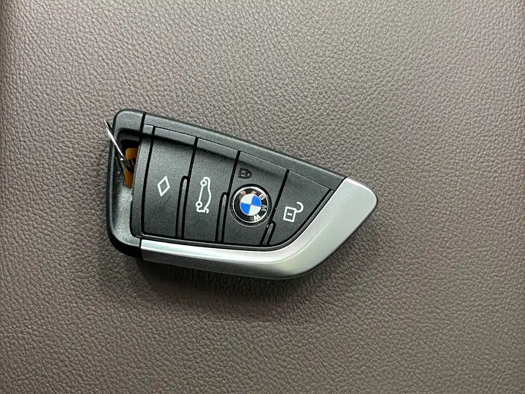 BMW X3 — фото 28