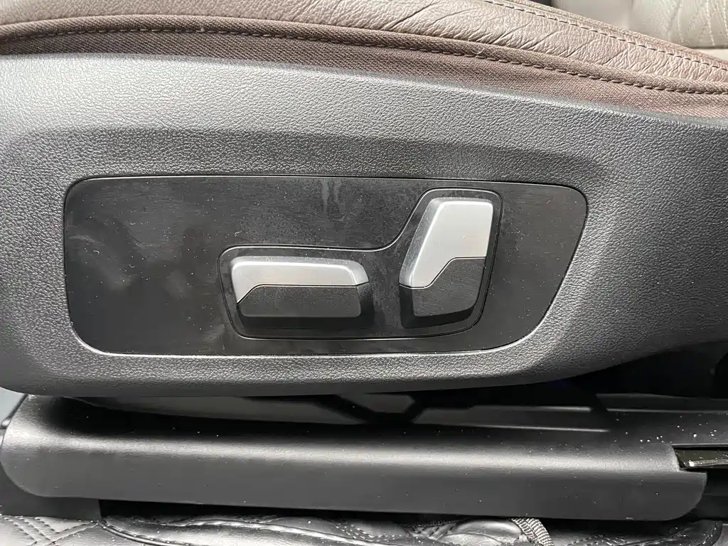 BMW X3 — фото 29
