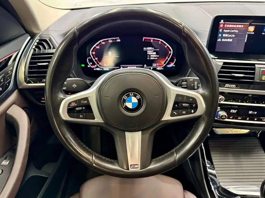 BMW X3 — фото 23