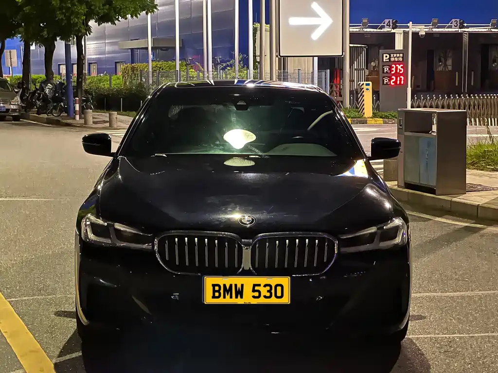 BMW 5 Series — фото 2