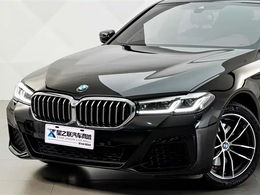 BMW 5 Series — фото 2