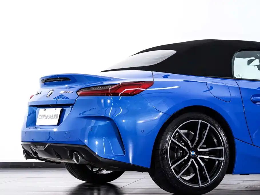 BMW Z4 — фото 10