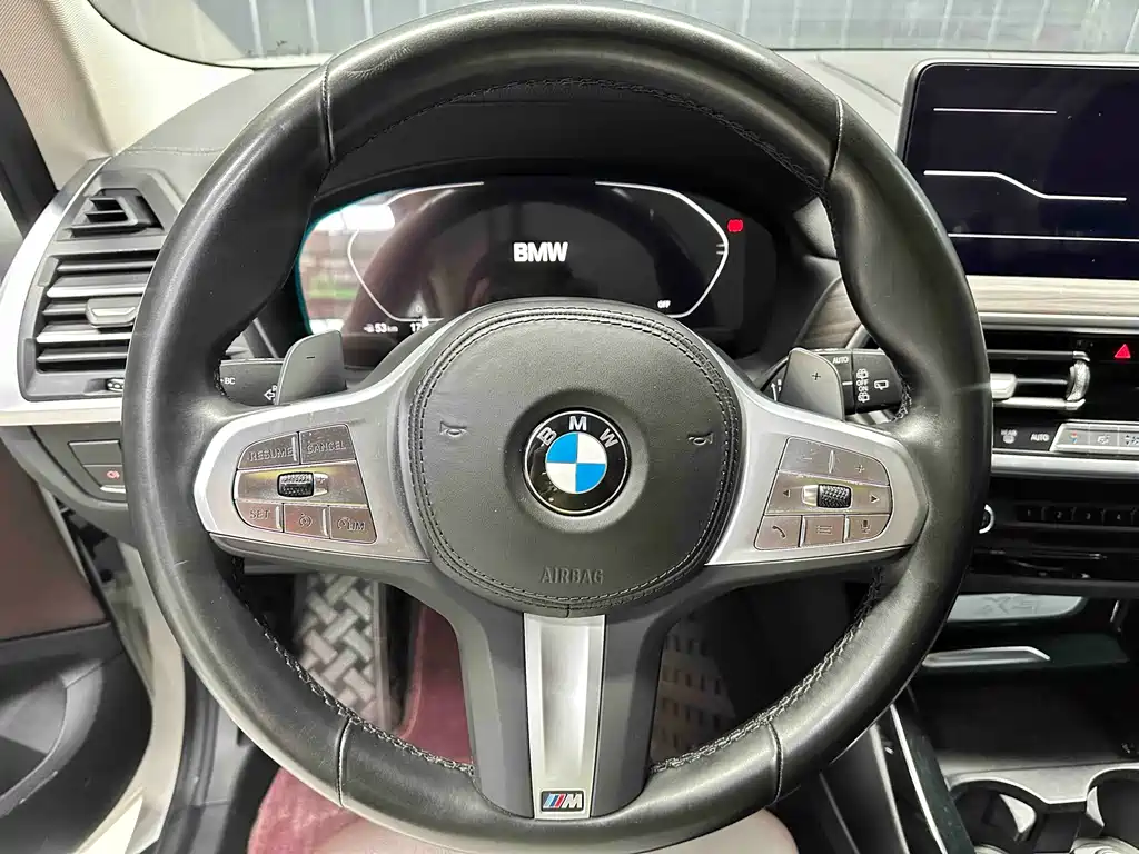 BMW X3 — фото 20
