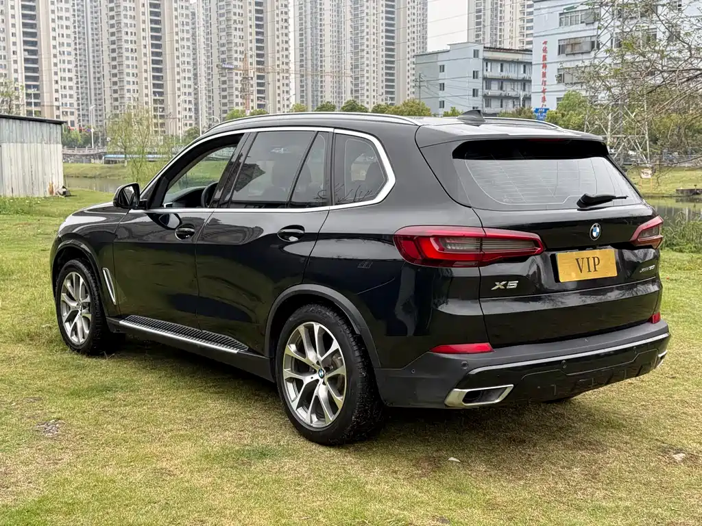 BMW X5 (Import) — фото 7