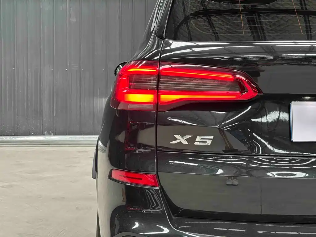 BMW X5 (Import) — фото 9