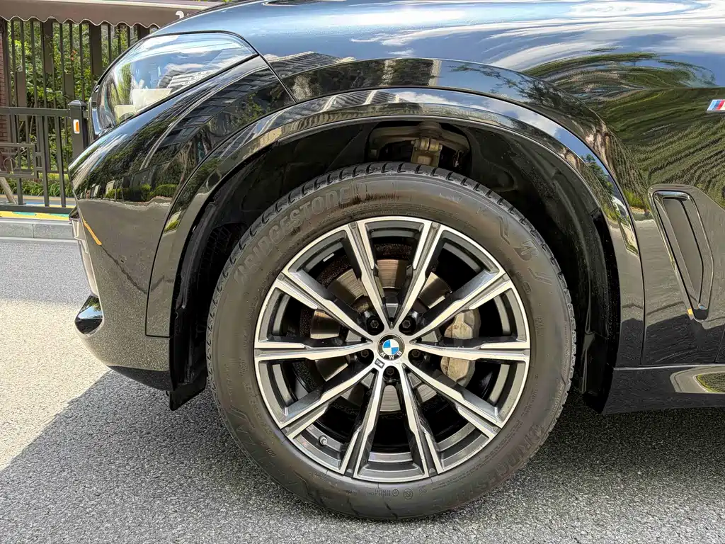 BMW X5 (Import) — фото 4