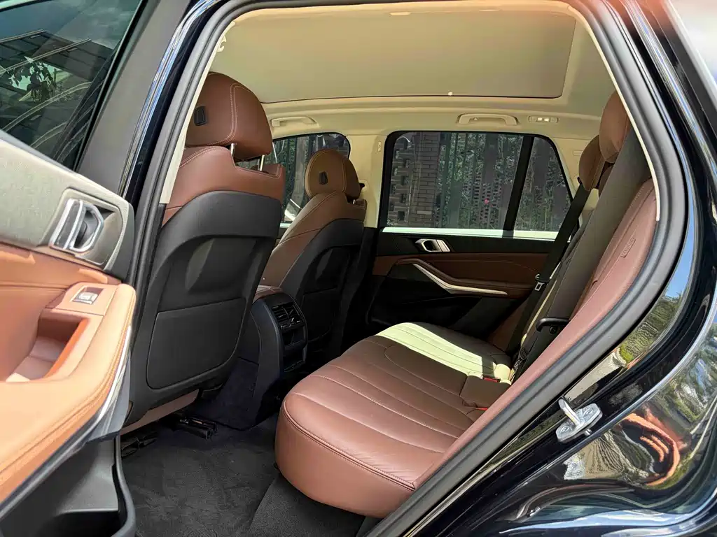 BMW X5 (Import) — фото 8