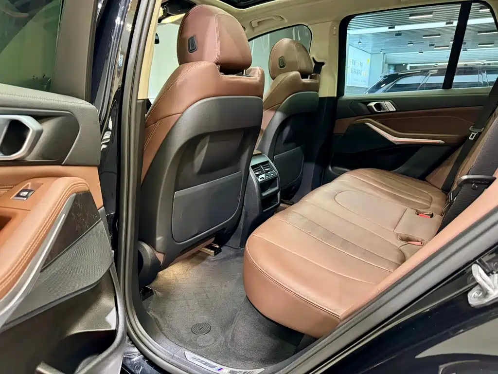 BMW X5 (Import) — фото 24