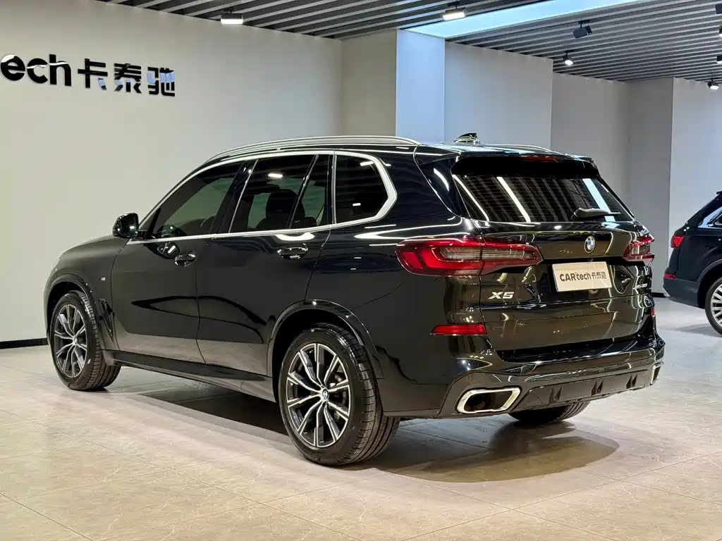 BMW X5 (Import) — фото 6