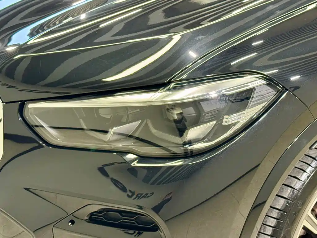 BMW X5 (Import) — фото 8