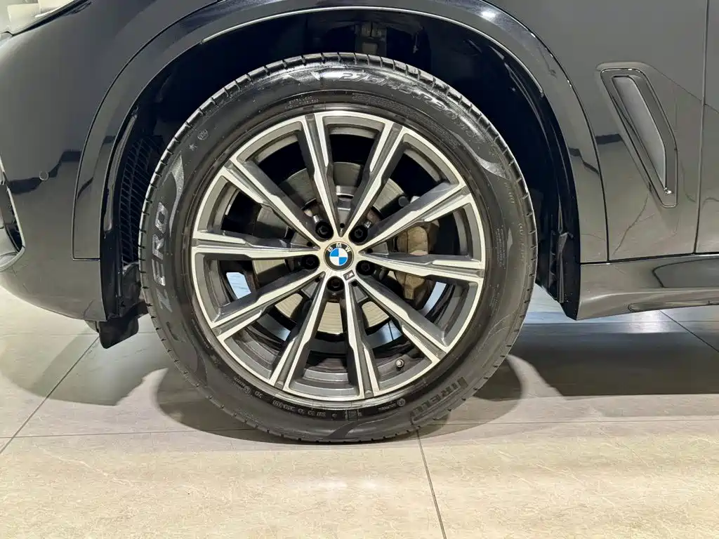 BMW X5 (Import) — фото 9