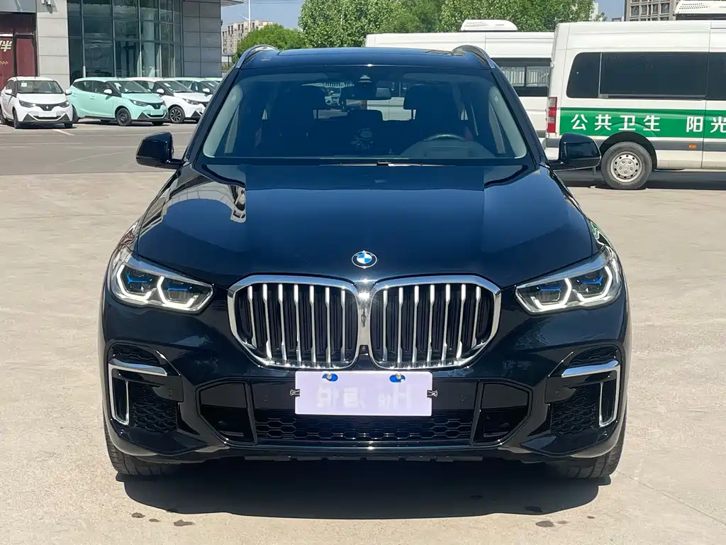 BMW X5 — фото 2