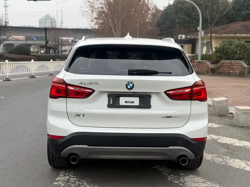 BMW X1 — фото 4