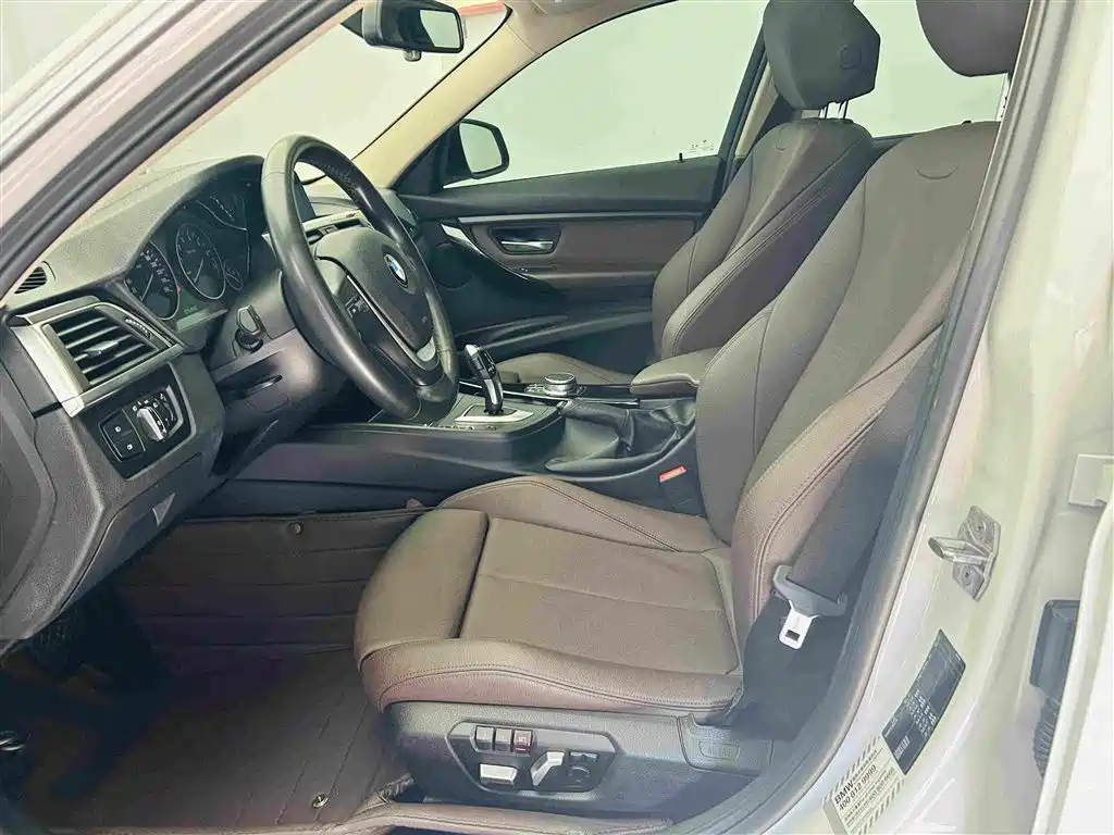 BMW 3 Series — фото 19