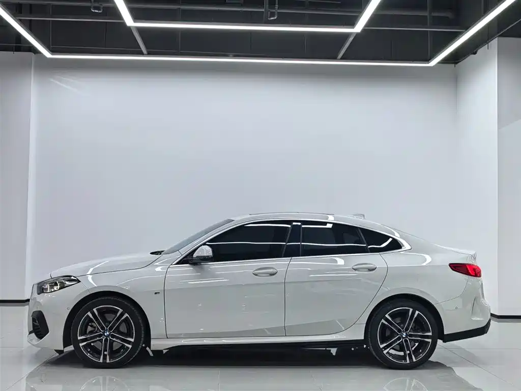 BMW 2 Series (Import) — фото 3