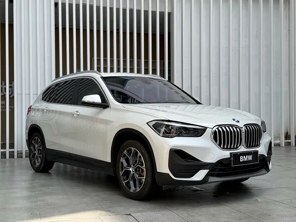 BMW X1 — фото 3