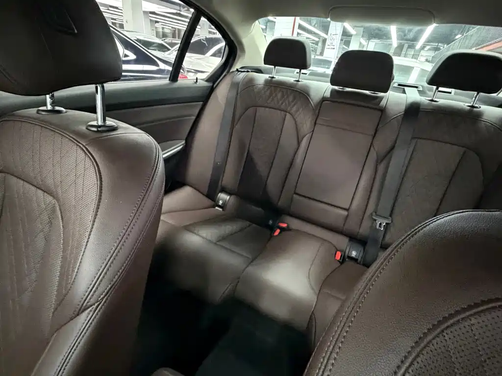 BMW 3 Series — фото 10