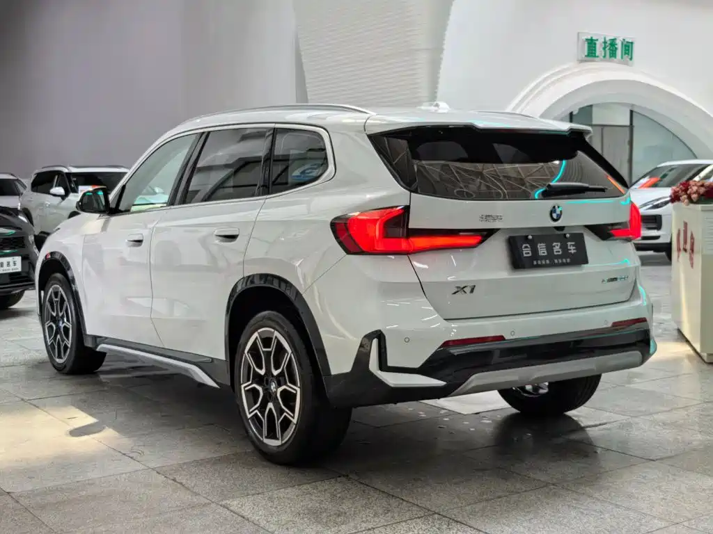 BMW X1 — фото 4