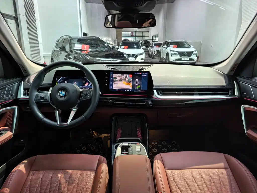 BMW X1 — фото 10