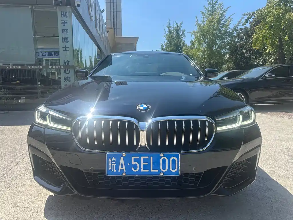 BMW 5 Series — фото 2