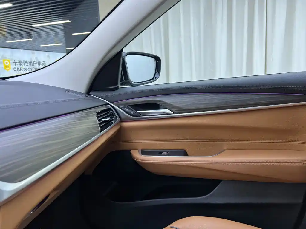 BMW 6 Series GT — фото 18
