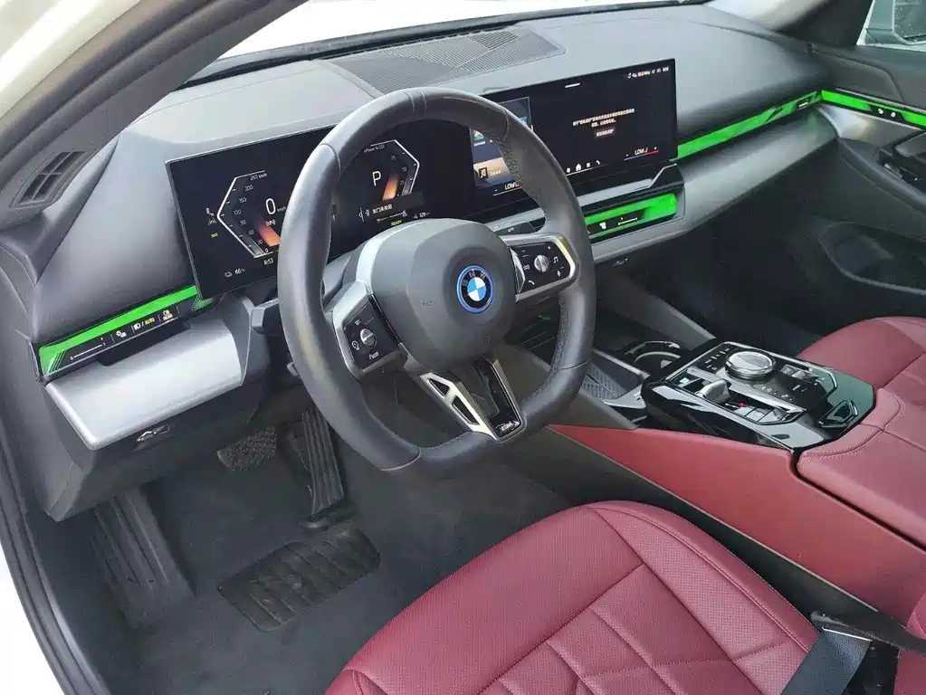 BMW i5 — фото 7
