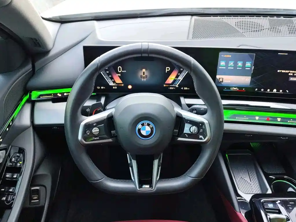 BMW i5 — фото 9