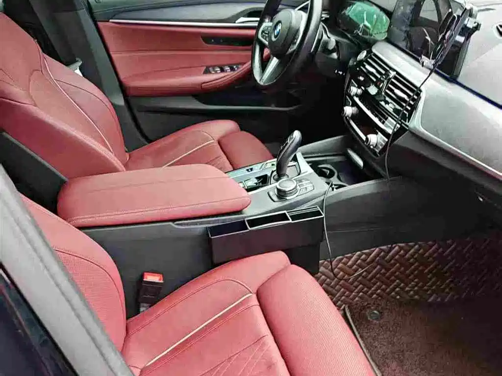 BMW 5 Series — фото 4
