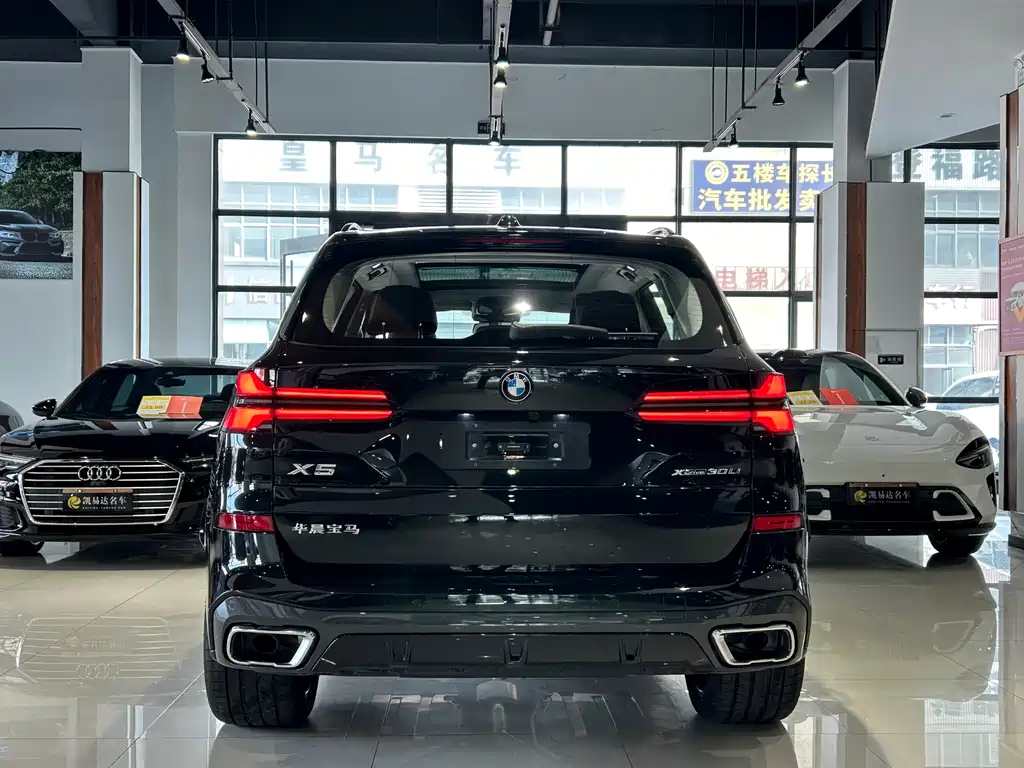 BMW X5 — фото 29