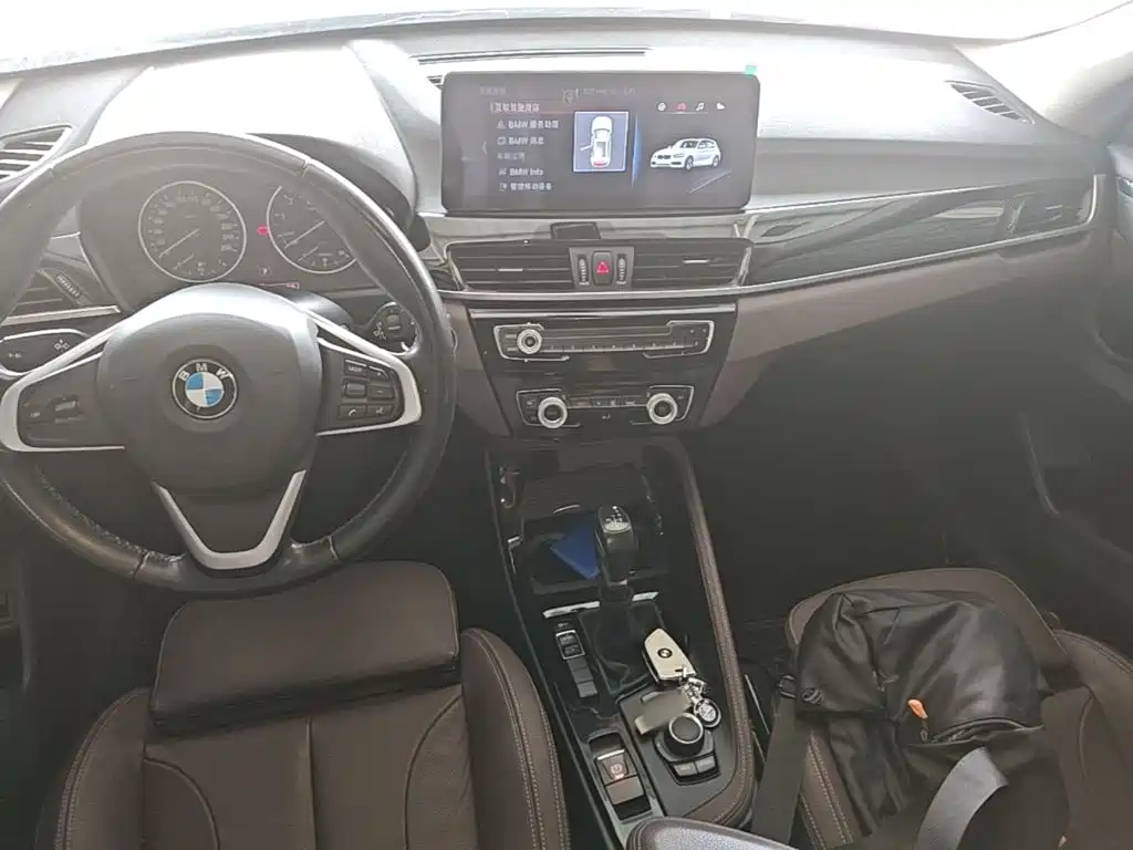 BMW X1 — фото 14