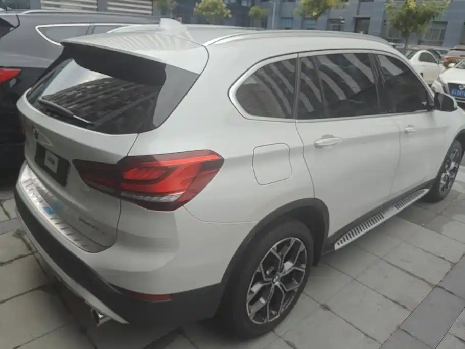 BMW X1 — фото 3
