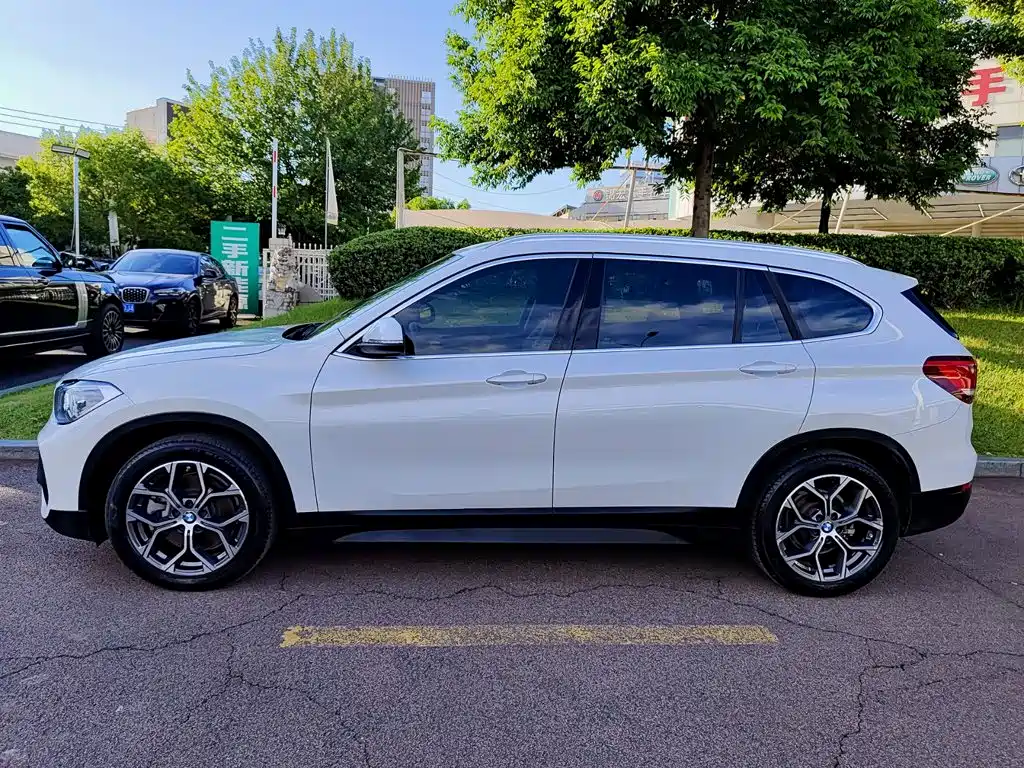 BMW X1 — фото 3