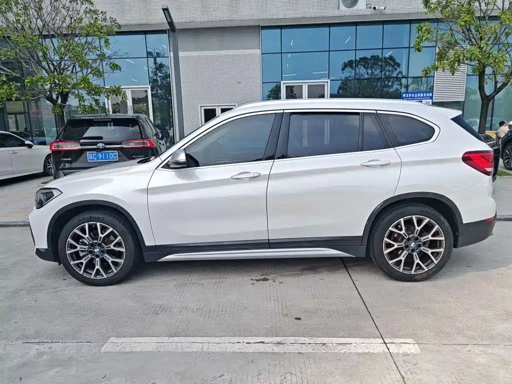 BMW X1 — фото 3