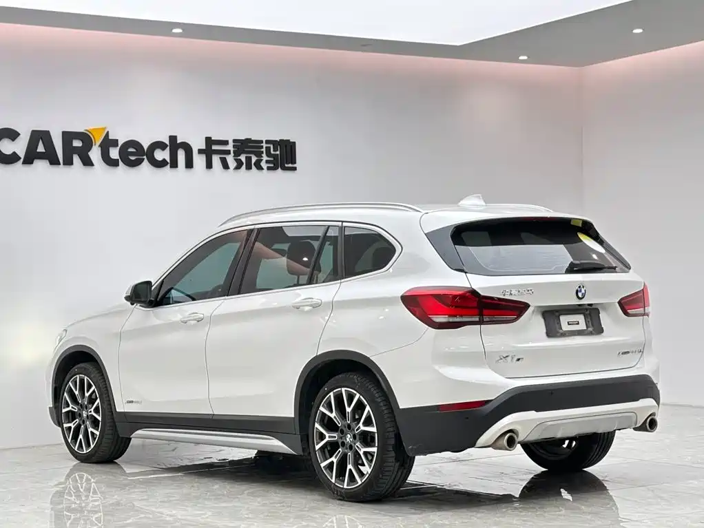 BMW X1 — фото 3