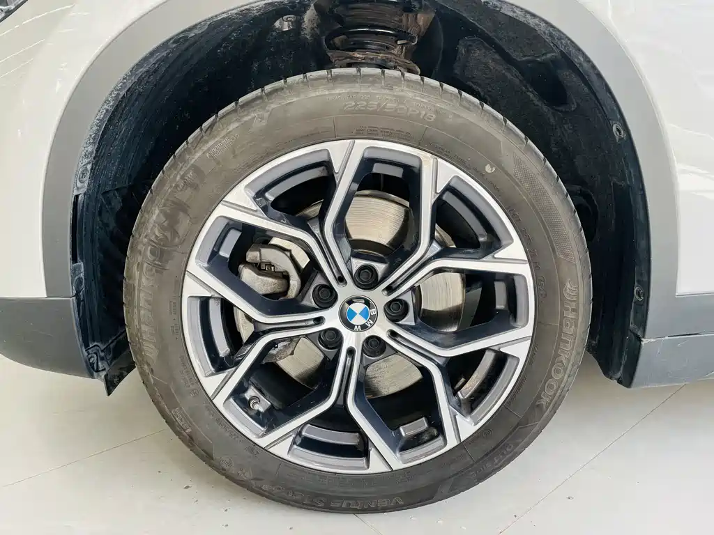 BMW X1 — фото 3