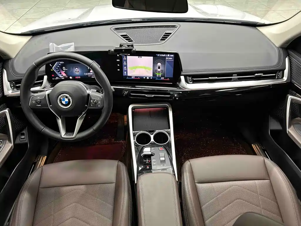 BMW X1 — фото 10