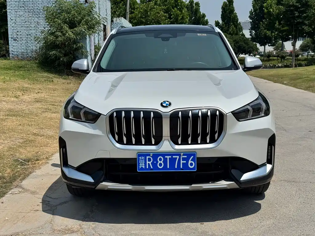 BMW X1 — фото 2
