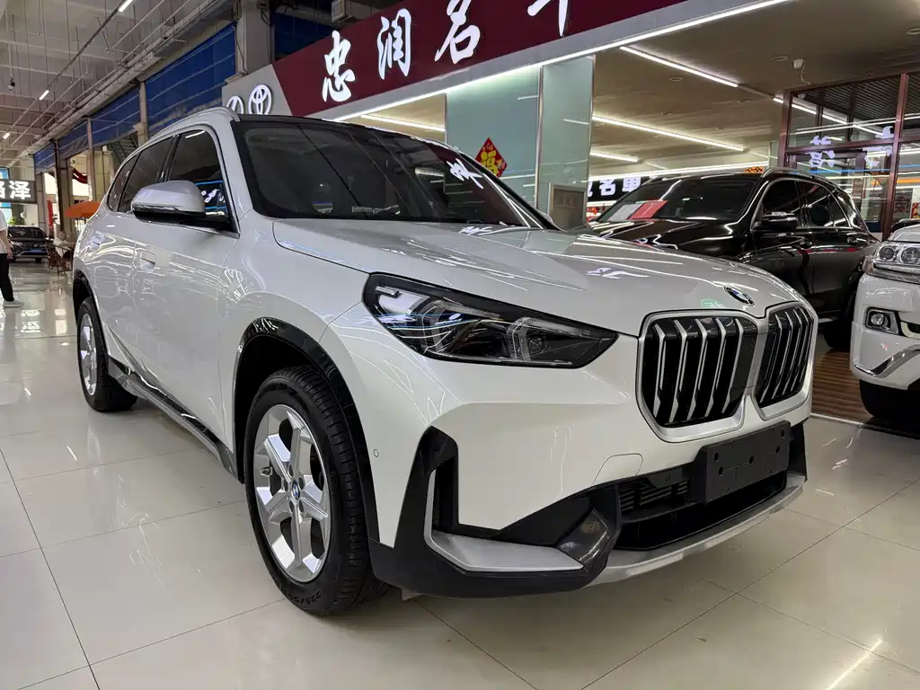 BMW X1 — фото 3