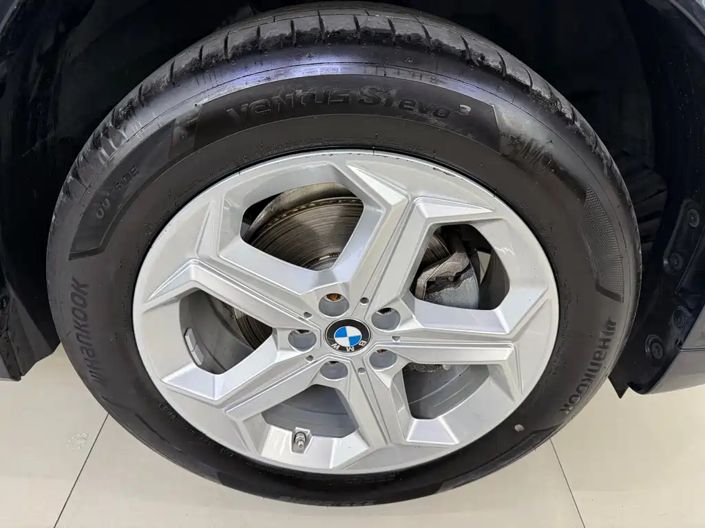 BMW X1 — фото 17