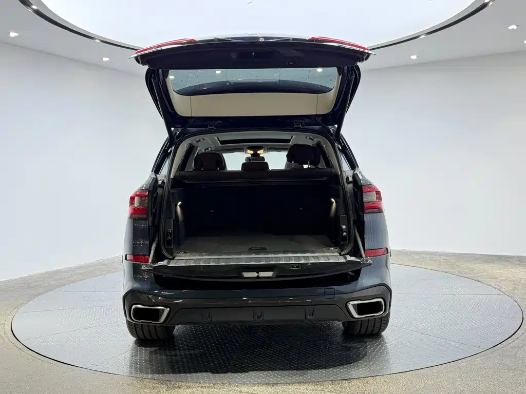 BMW X5 (Import) — фото 9