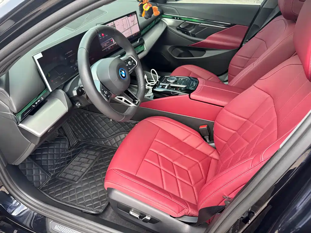 BMW i5 — фото 6