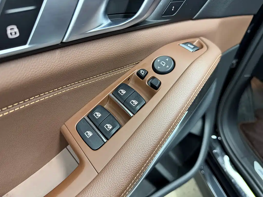 BMW X5 (Import) — фото 20