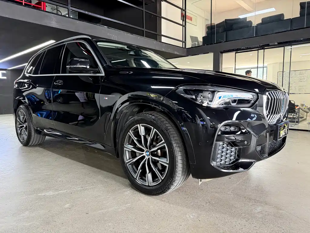 BMW X5 (Import) — фото 3