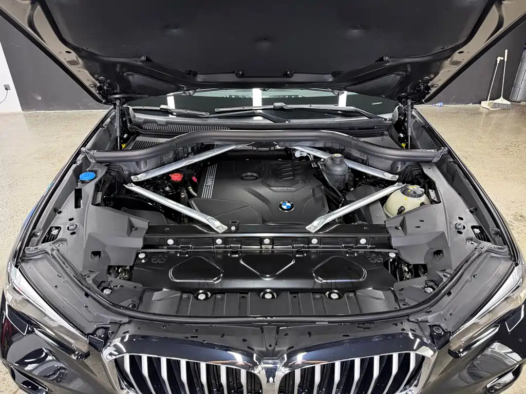 BMW X5 (Import) — фото 22