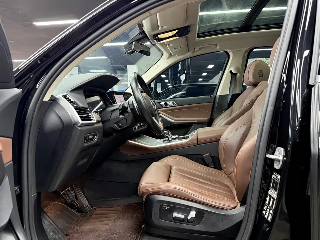 BMW X5 (Import) — фото 4