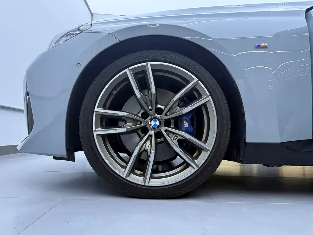 BMW M240i — фото 8