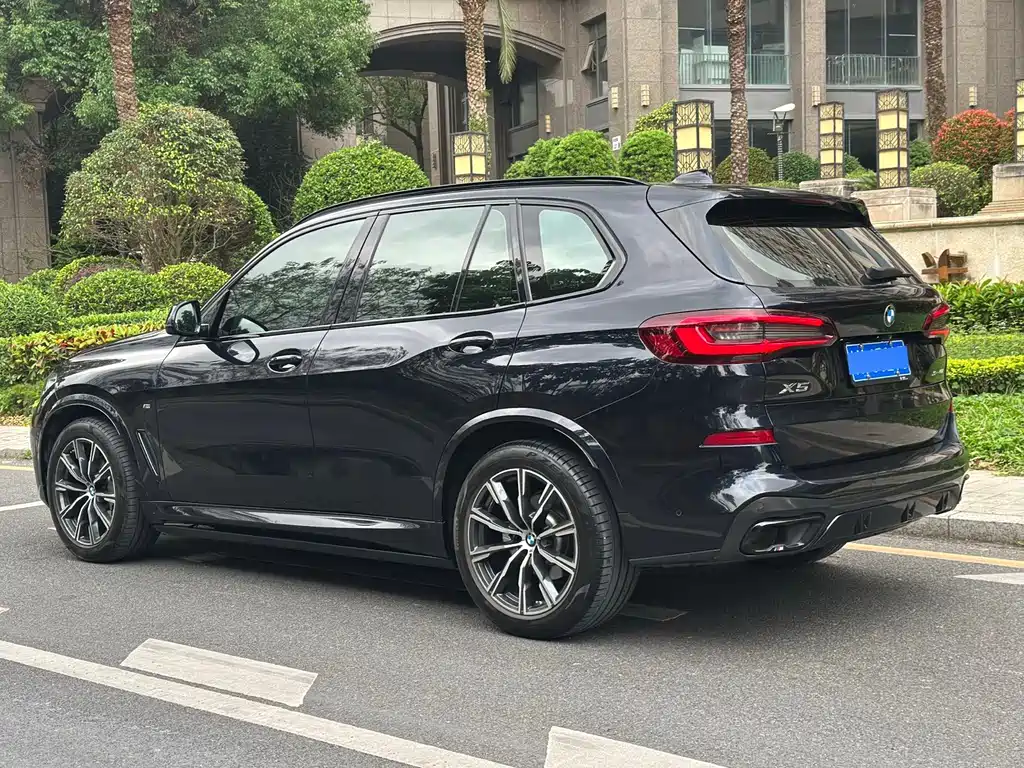 BMW X5 (Import) — фото 4
